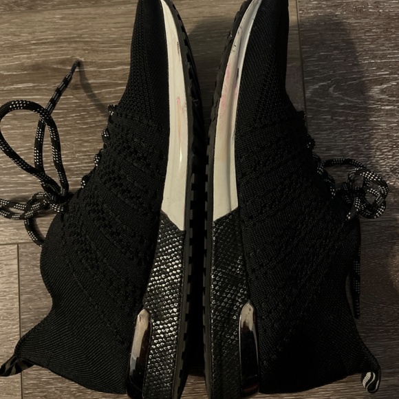 Urban Sport by J/Slides Sneakers - Picture 2 of 7